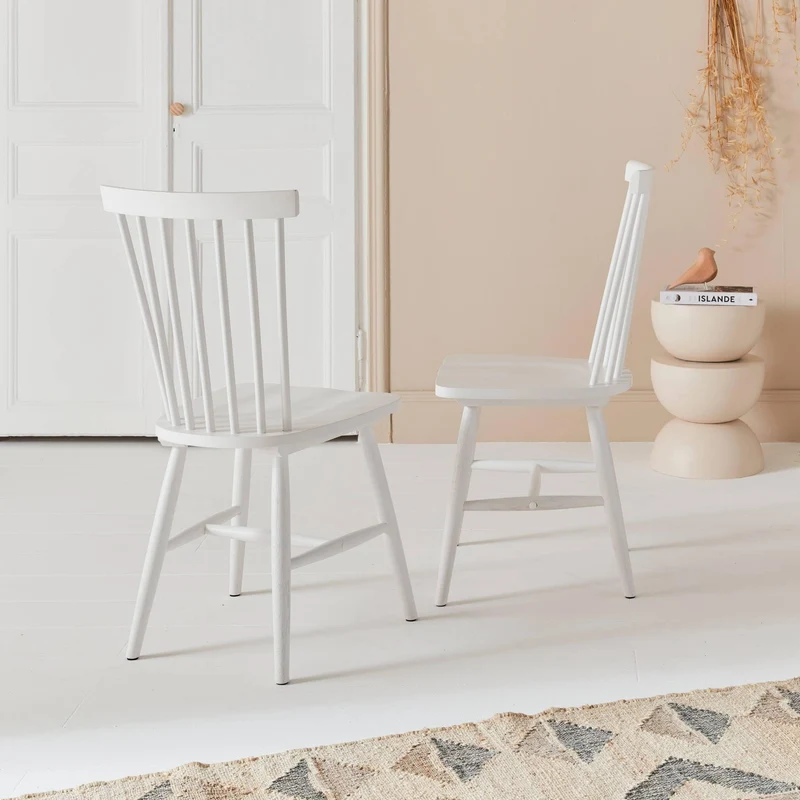 Alice's Home - Lot de 2 chaises Blanches à barreaux en Bois d'hévéa. Romie. L 50.8 x P 44.2 x H 90cm.