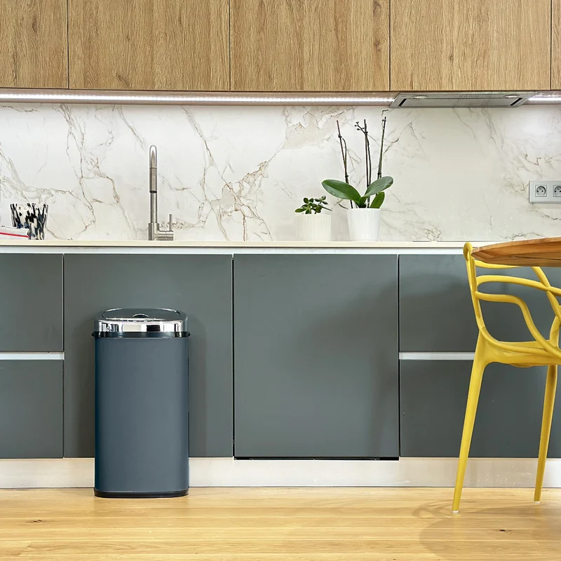 Poubelle de cuisine automatique 42L LARGO Gris mat en acier INOX avec cerclage