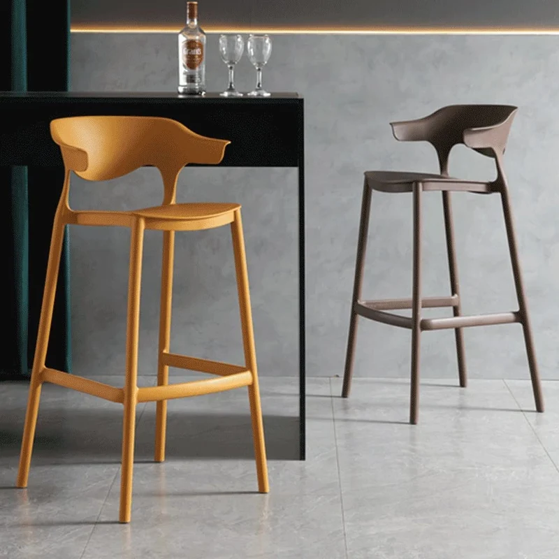 Chaise de bar empilable en plastique jaune pour comptoir de cuisine et loisirs en plein air, dossier haut, design robuste, idéal pour la maison, le jardin, le pub, le salon, hauteur d'assise de 65 cm