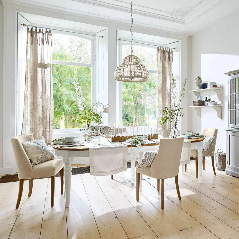 Loberon Table à manger Pinecrest, style maison de campagne, design rond, flexible, extensible grâce à 2 plaques supplémentaires, charme rustique, table de salle à manger, bois de sapin, bois de