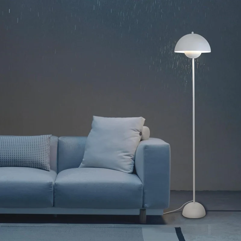 Alpinaluz Lampadaire en Acier avec Abat-jour Bombé – Style Scandinave et Rétro – Éclairage Indirect vers le Bas – Douille E27 – Interrupteur au Pied – Pour Salon ou Chambre (Blanc)