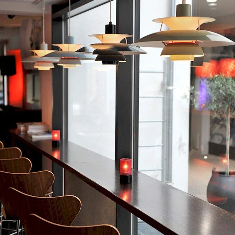 Lustre d'art de designer nordique pour restaurant, bar, café et chambre à coucher, lustre multicouche en aluminium avec bouton simple, tête unique, finition noire, taille 40 cm