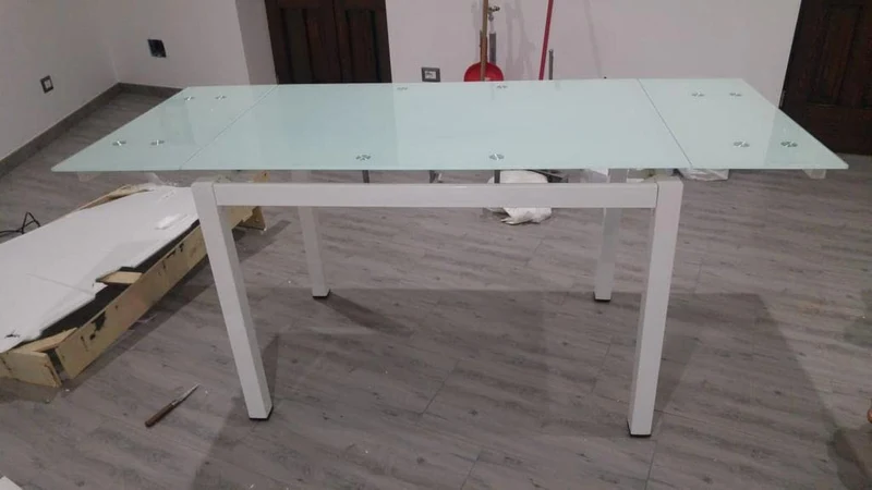Mar.c.a. Design, Table Extensible, Table Salle à Manger Blanche avec Plateau en Verre, Table à Manger avec Pied de Table Metal - Table a Manger 110x70x76H + 2 Extensions de 30 cm - Made in Italy