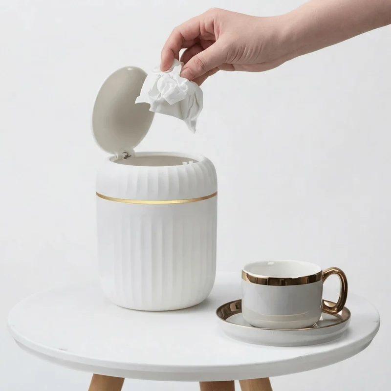 Mini Poubelle de Bureau Design avec Couvercle Cannelé