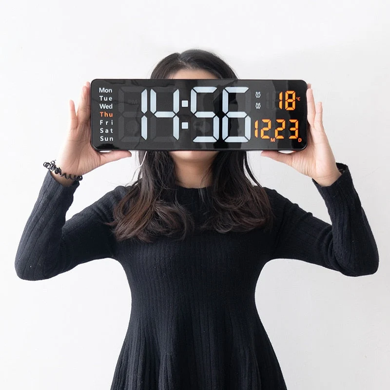 Horloge Numérique Murale avec Télécommande et Alarme
