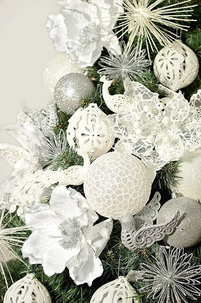 DecoKing 52525 220 cm Sapin de Noël Artificiel Socle en Plastique Arbre de Noël Fête de Noël Vert Lena