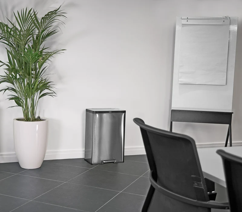 POUBELLE ELITE 39L CHARBON INOX RUBBERMAID