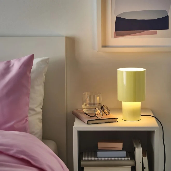 SPETSBOJ table lamp, yellow, 22 cm