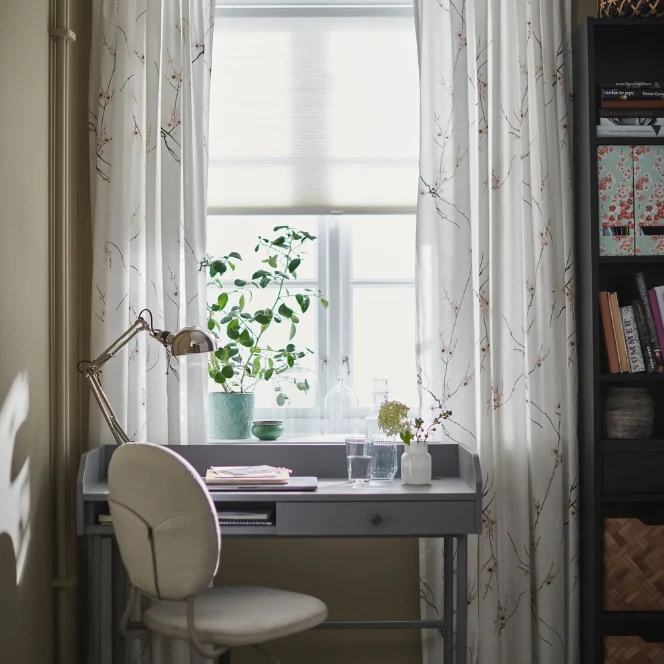 BJORKBERGET Swivel chair, Idekulla beige