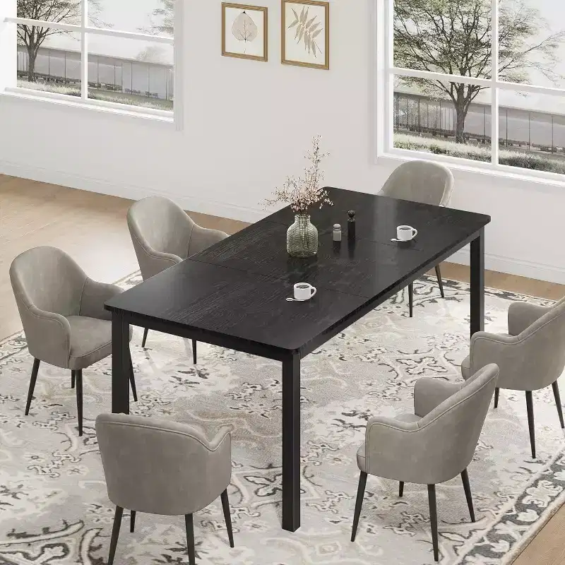 Table de salle à manger rectangulaire avec plateau en bois et pieds en métal, idéale comme table de cuisine