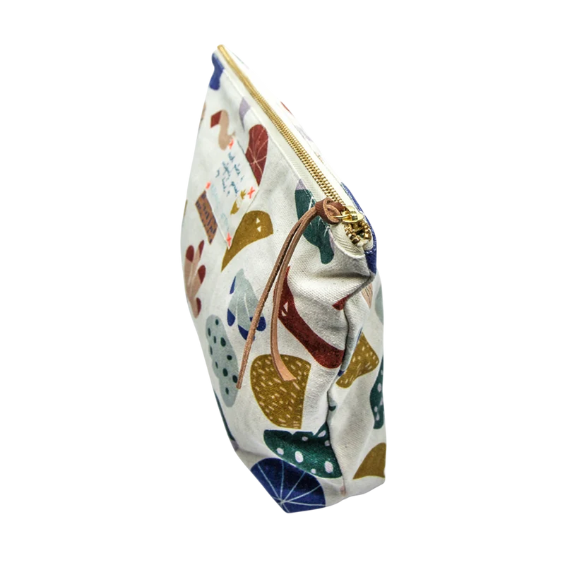 Pouch "World" Big