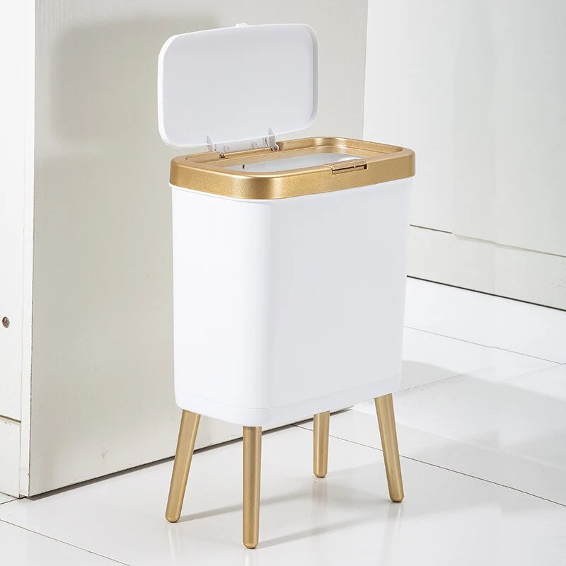 Poubelle de luxe dorée