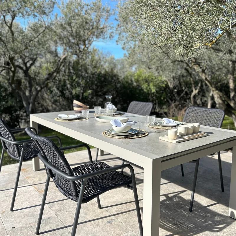 Table extérieur Ceralu
