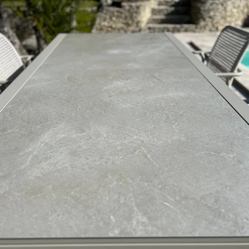 Table extérieur Ceralu