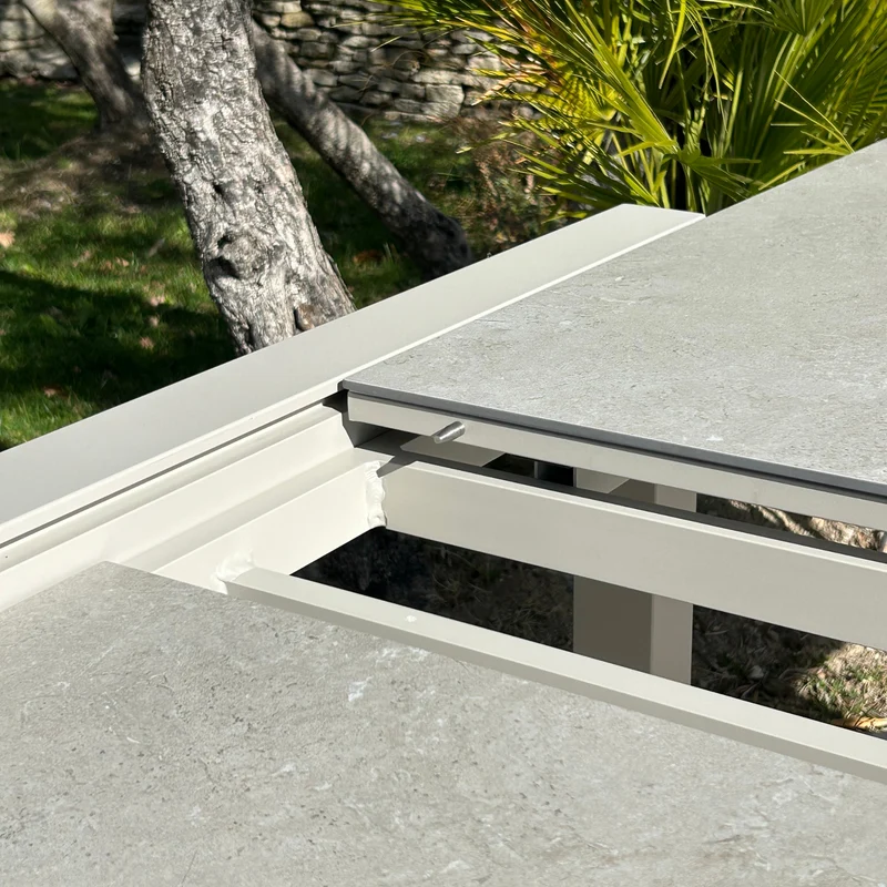 Table extérieur Ceralu